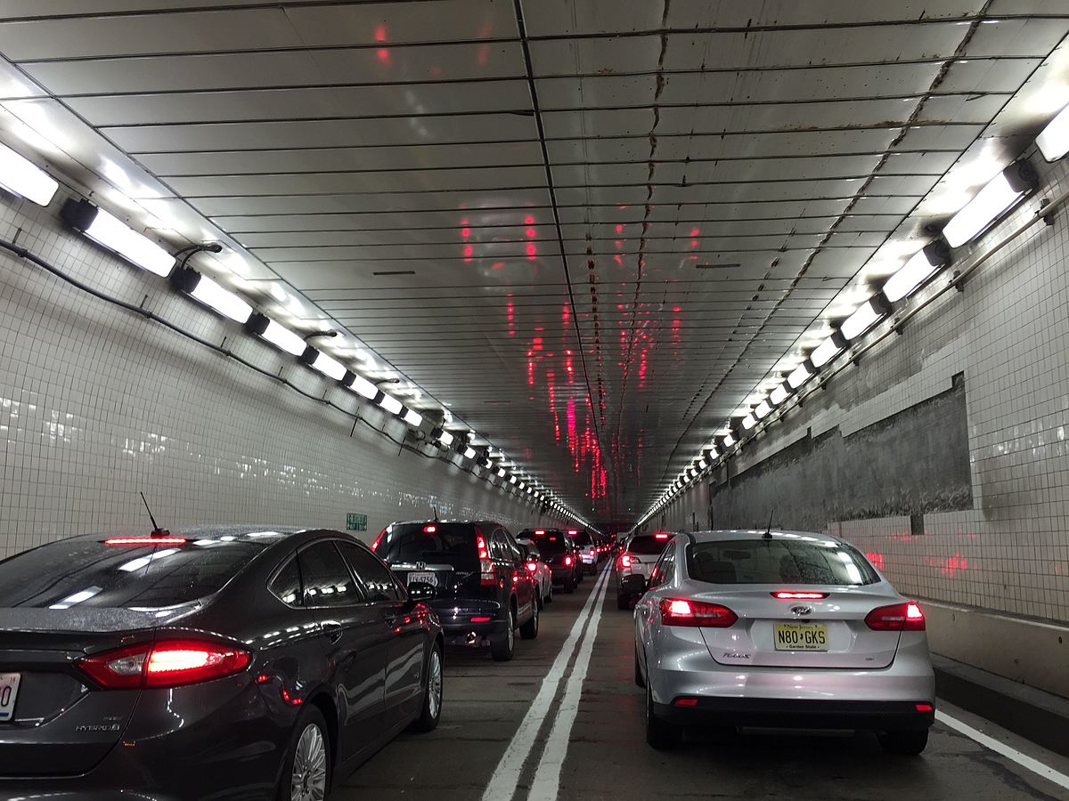longest tunnels in us traffic jam in tunnel