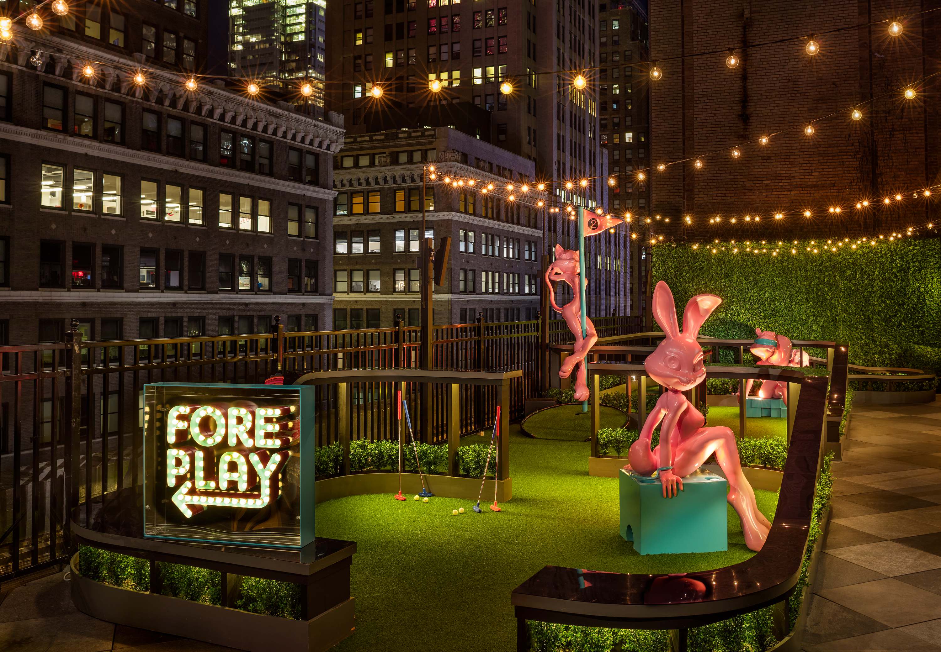 Best rooftop bars in NYC - Moxy