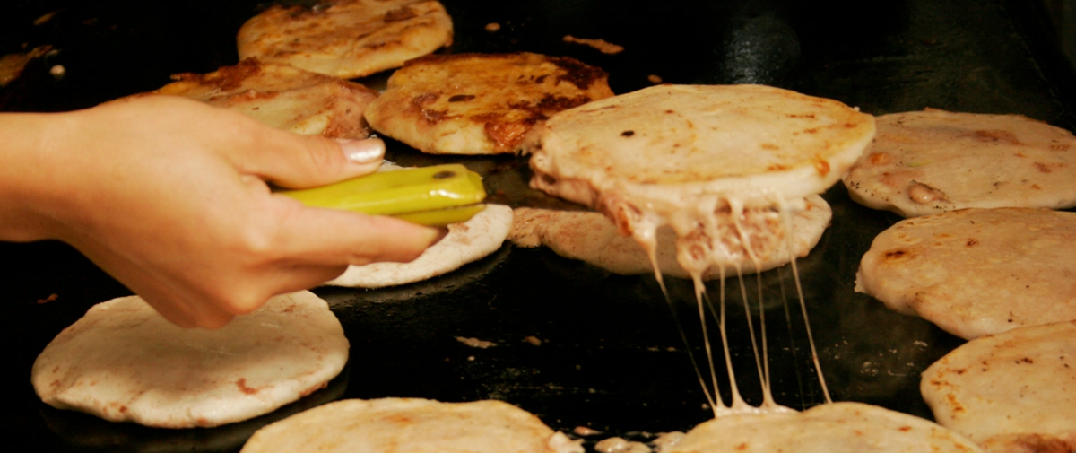 pupusas best street food el salvador