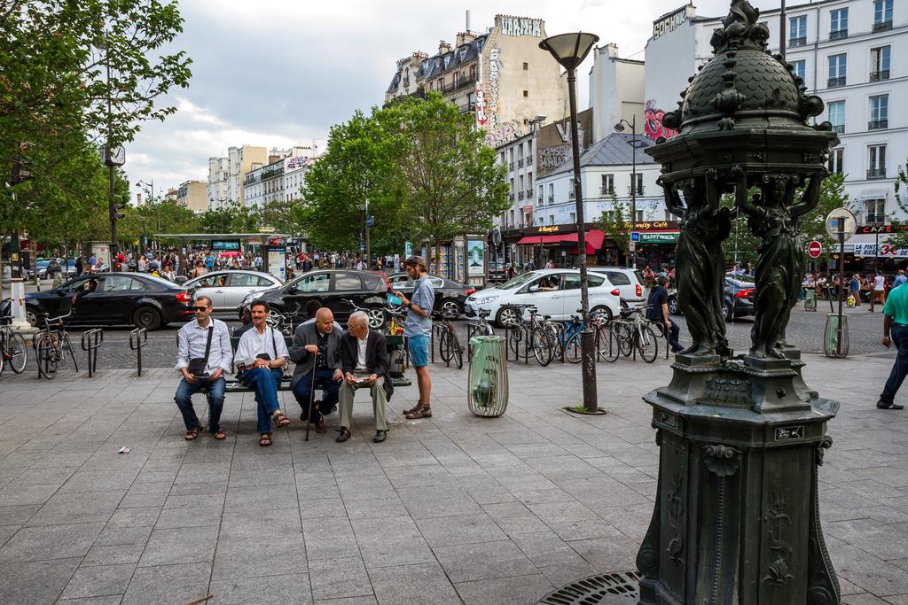 paris neighborhoods