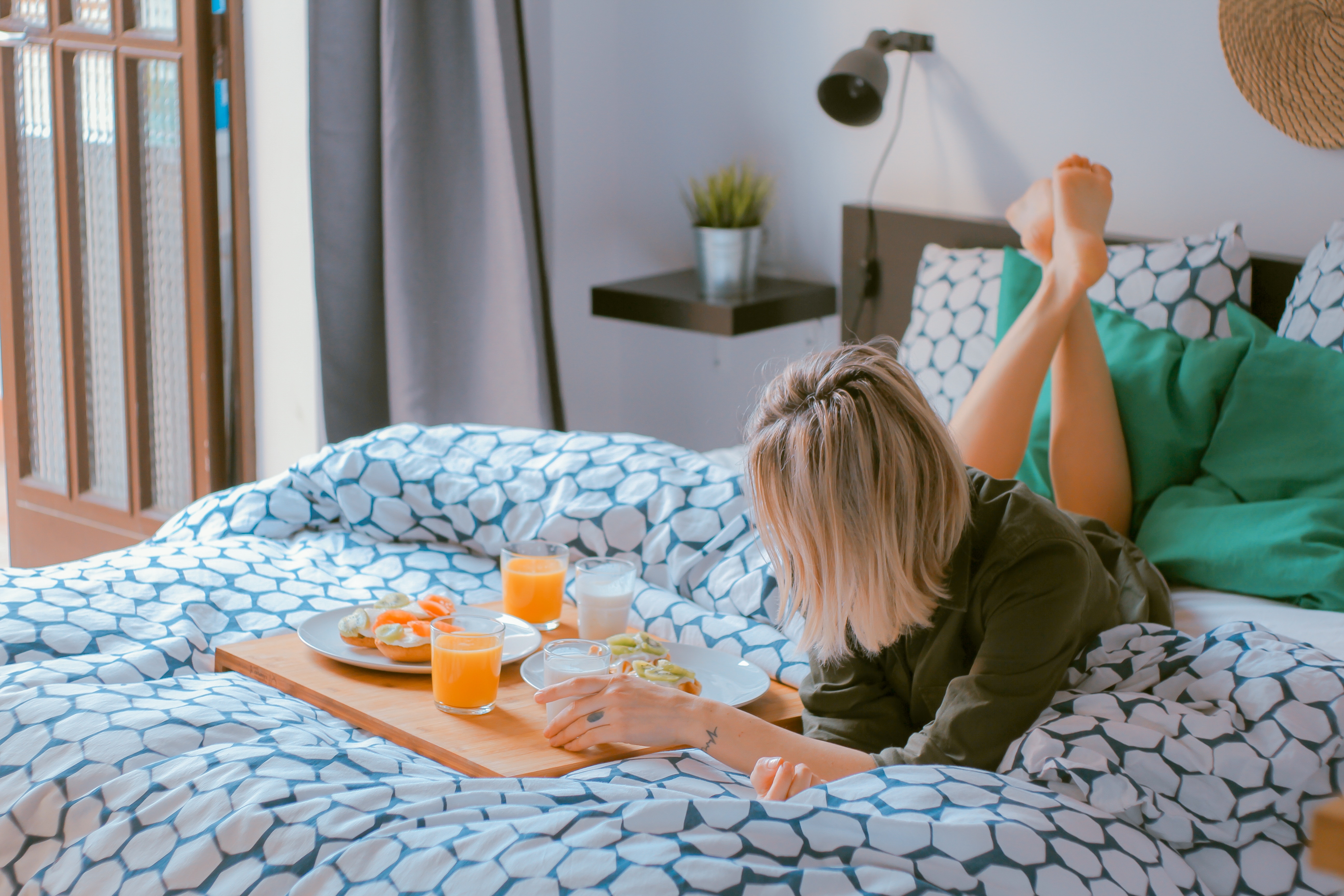 Home Rental vs Hotel Solo Traveler Home Rental vs Hotel Solo Traveler