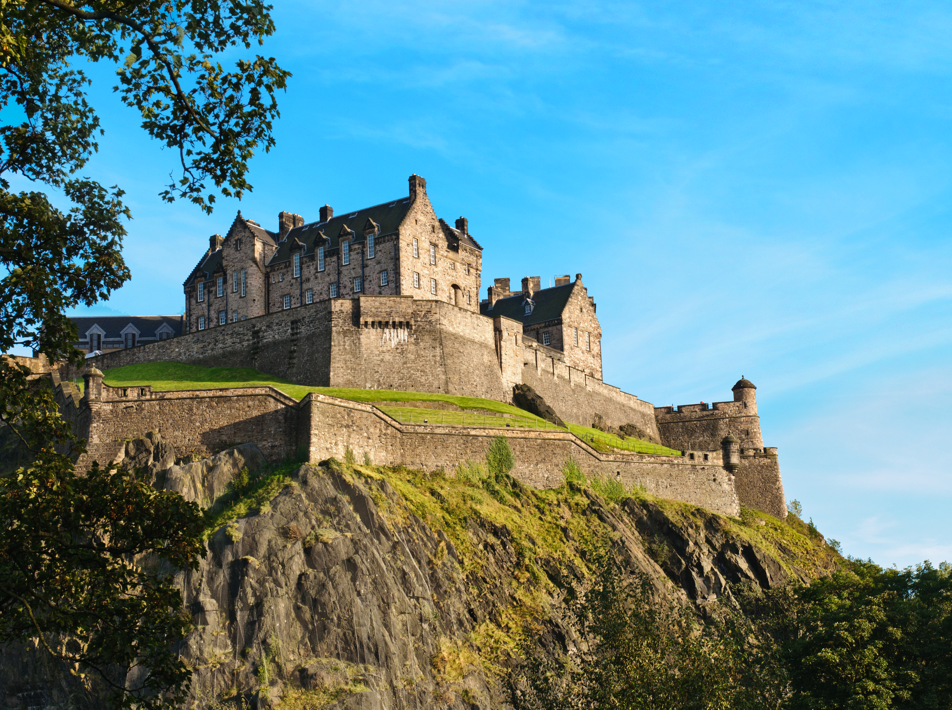 most impressive castles edinburg castle scotland uk