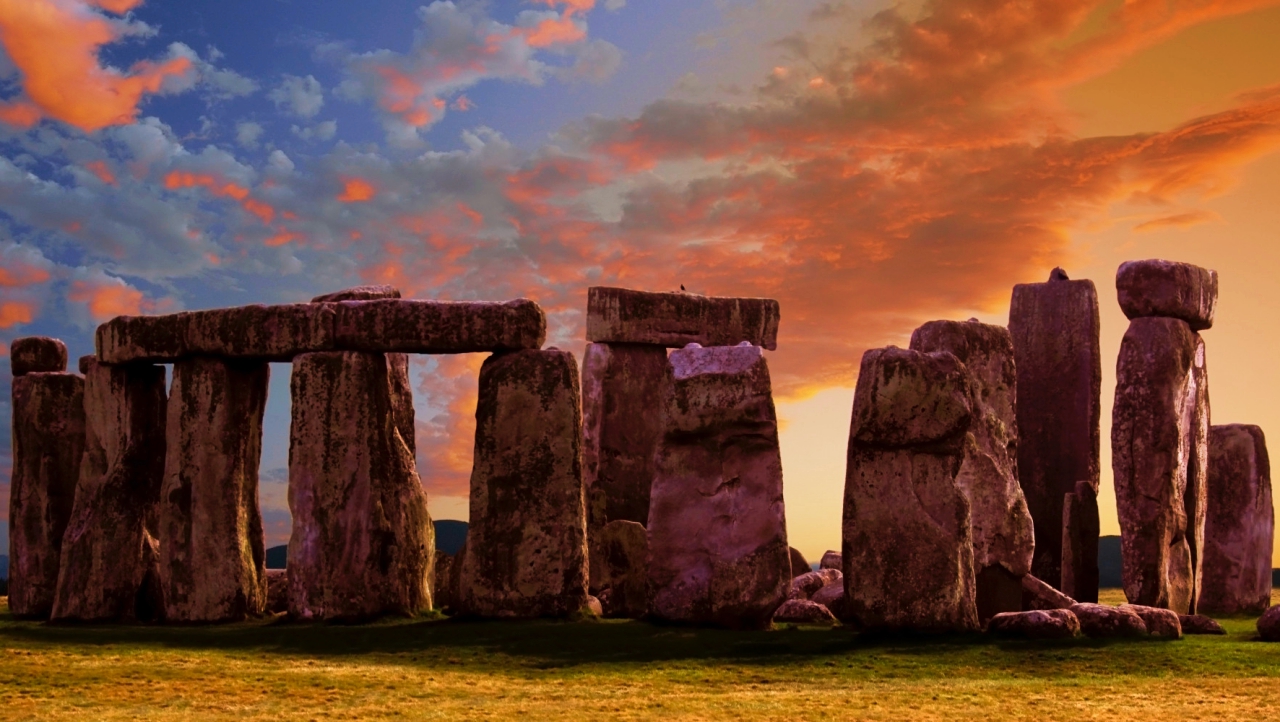 old things on Earth Stonehenge