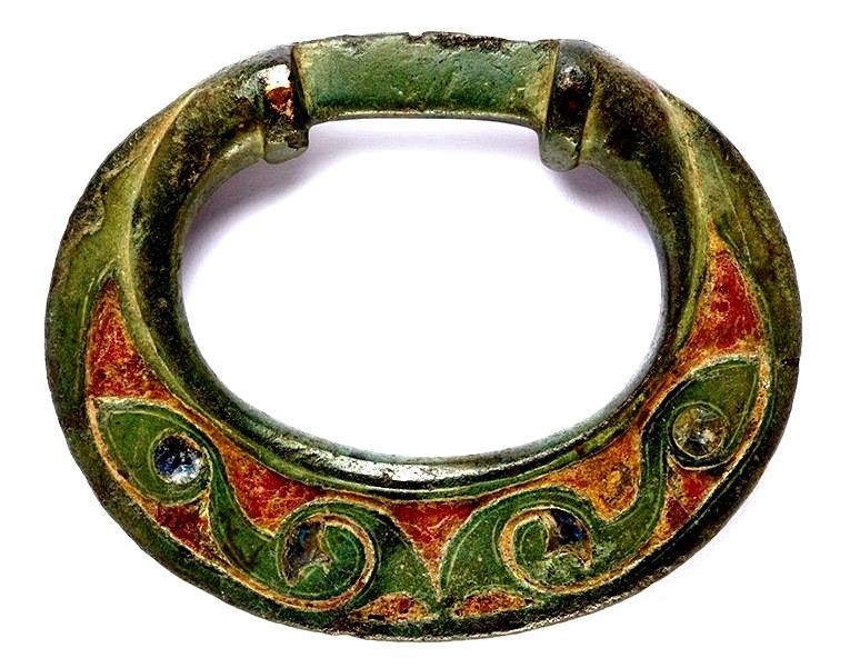 21 old chain leads to historical finds