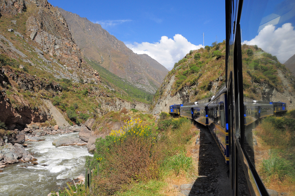 Train from Ollantaytambo goes to Machu Picchu