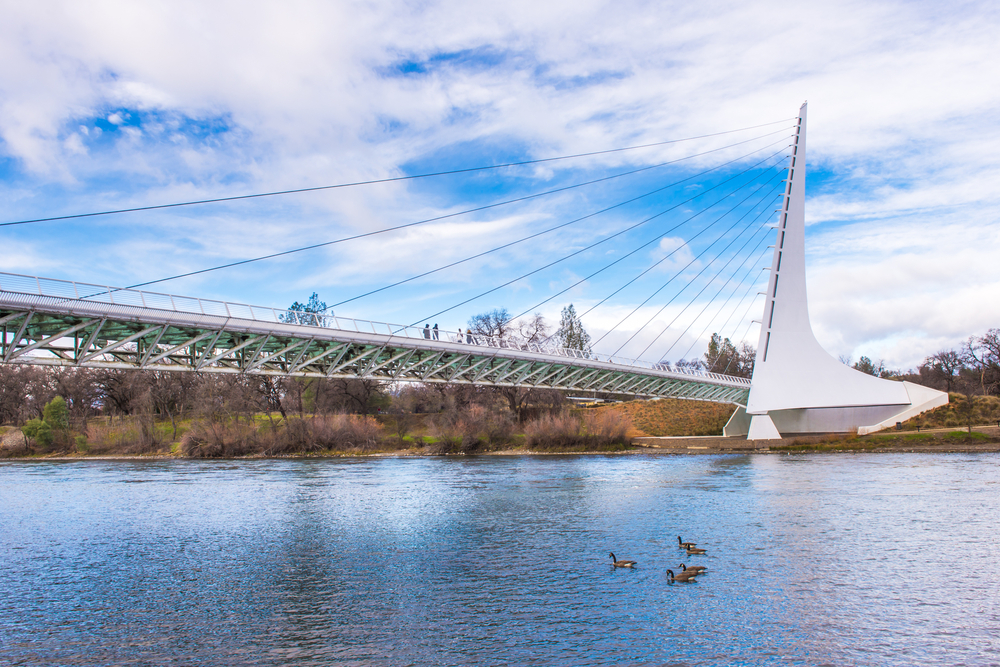 redding-california-bridge-sunny