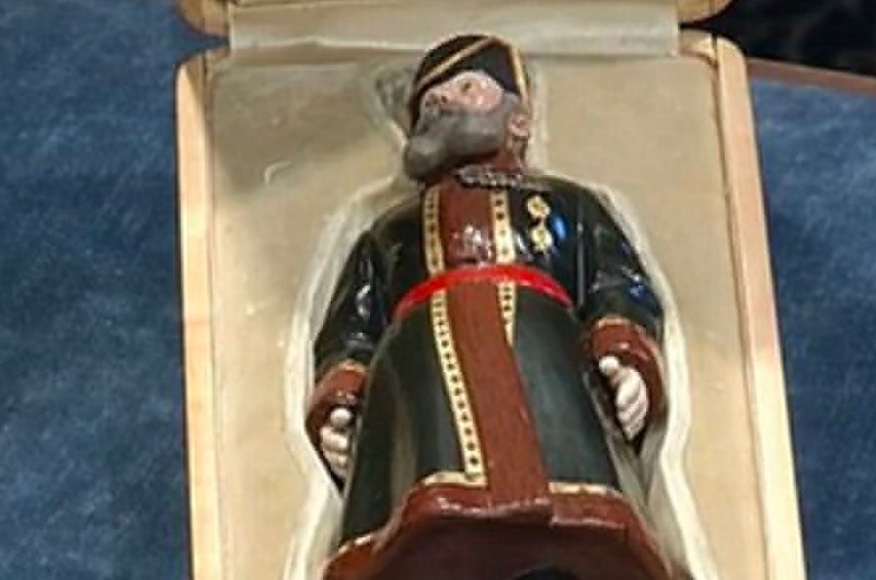 Family Finds A Figurine In The Attic That’s Worth 5 Million Dollars