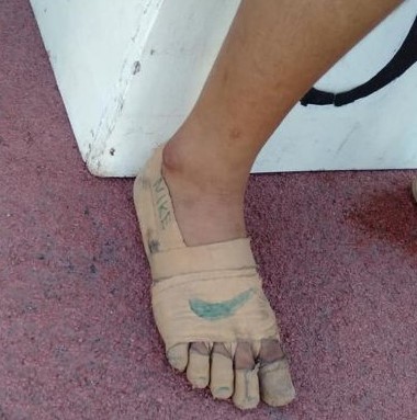 Runner With Homemade ‘Nike’ Given New Shoes