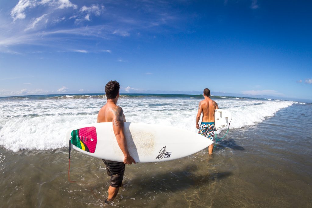 Surfers Costa Rica