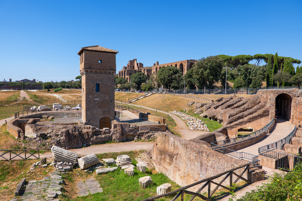 Circus,Maximus,(italian:,Circo,Massimo),Ancient,Stadium,Ruins,And,Medieval